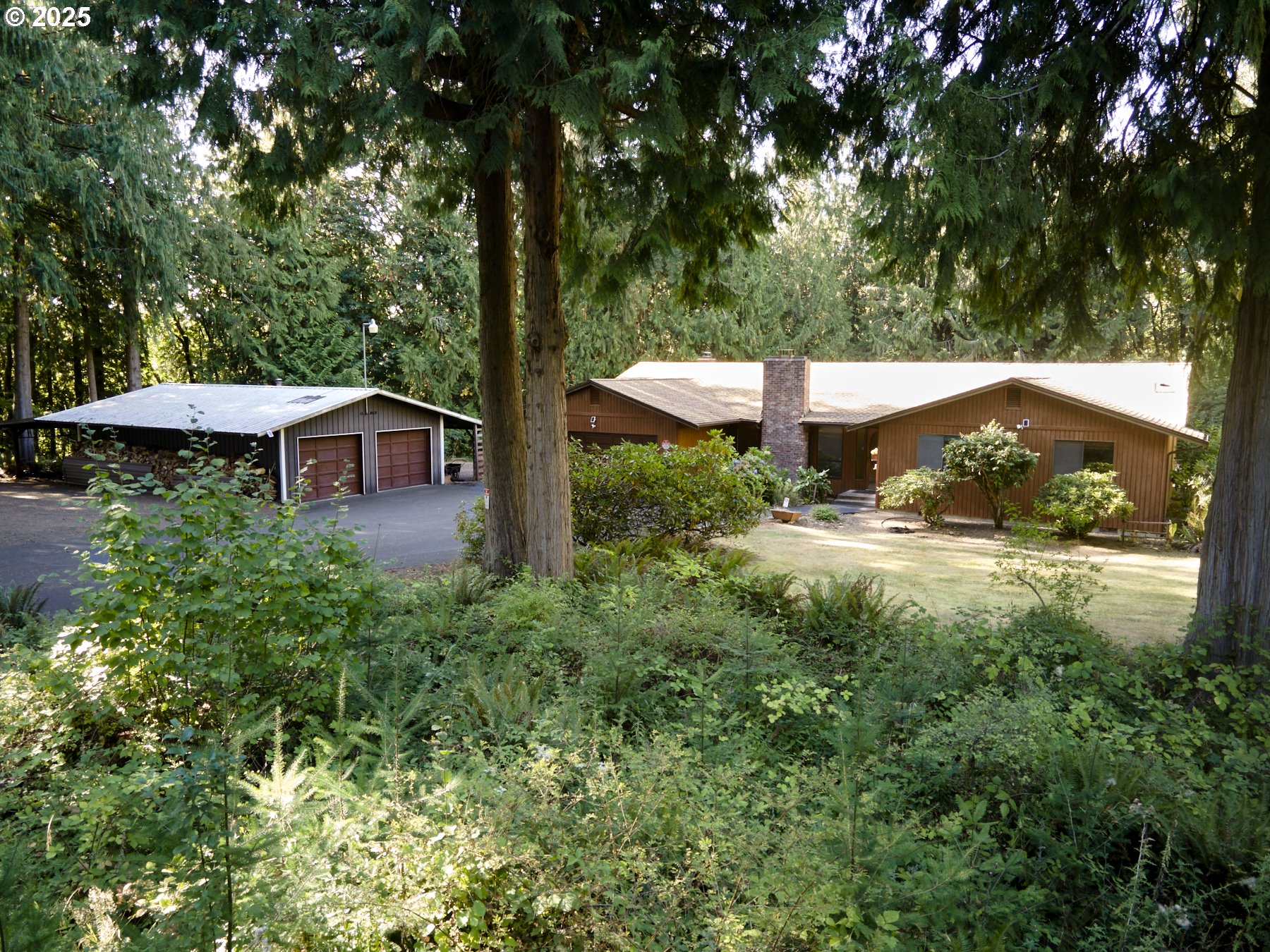 135 RIDGECREST DR