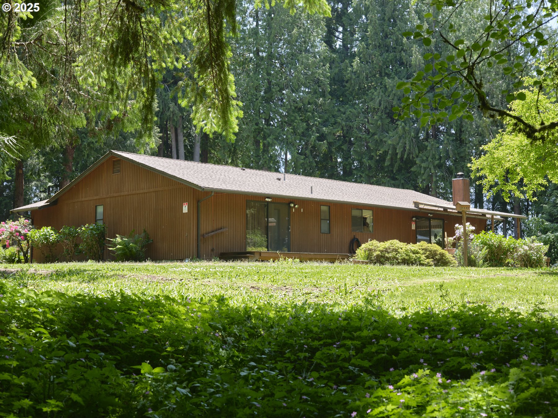 135 RIDGECREST DR