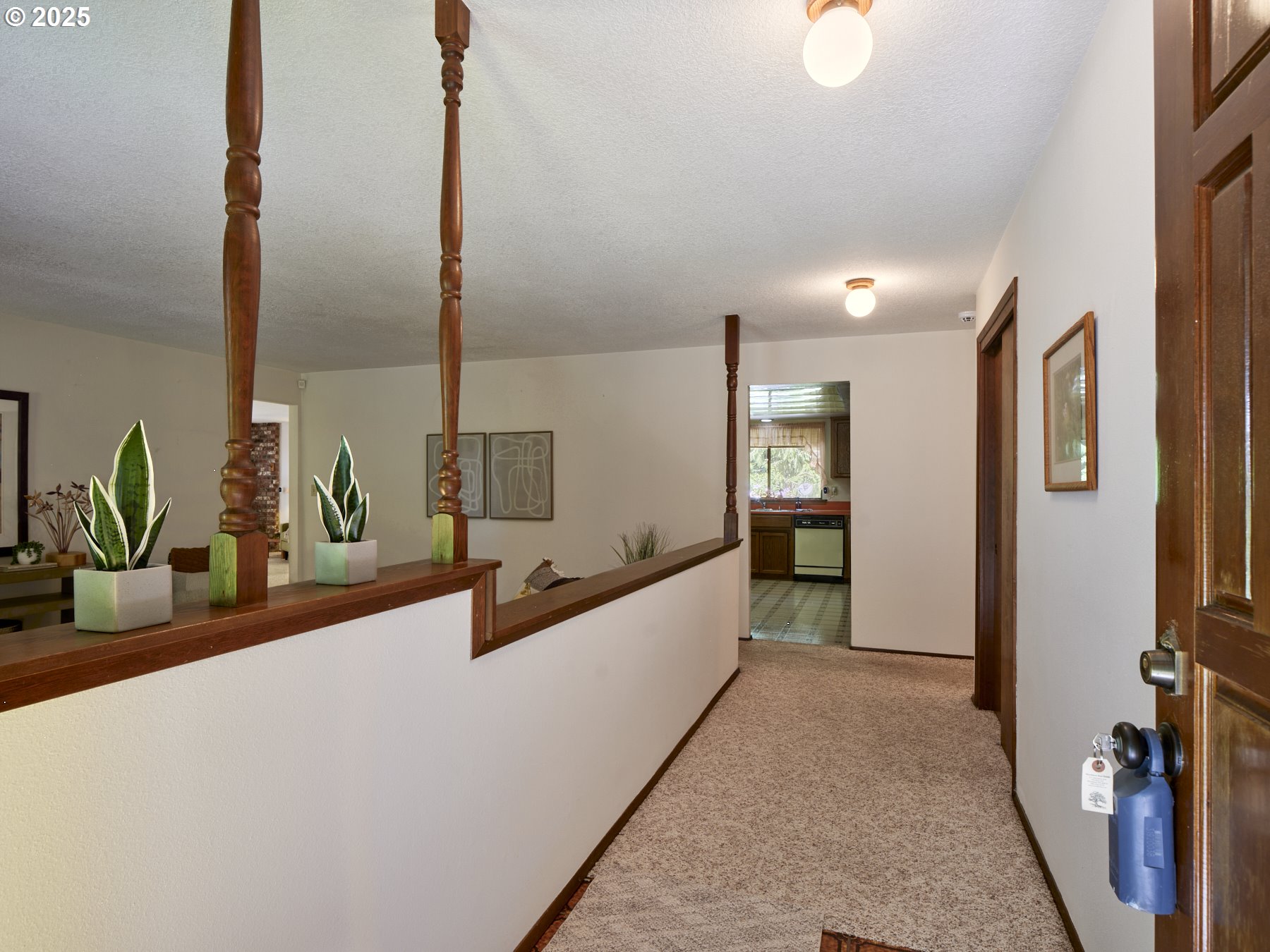 135 RIDGECREST DR