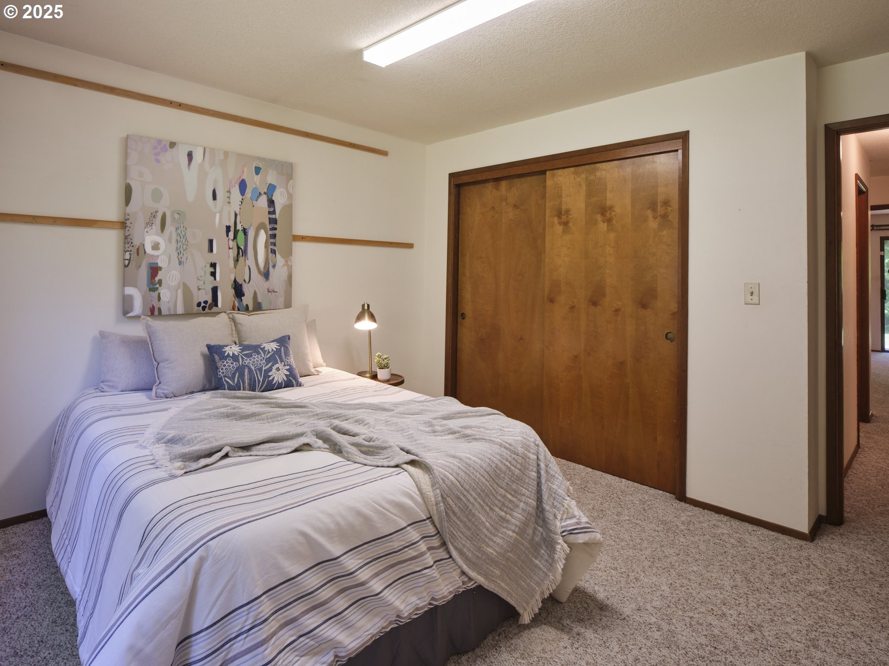 135 RIDGECREST DR