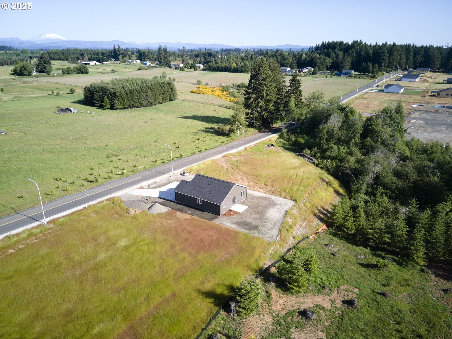 521 Kakela RD