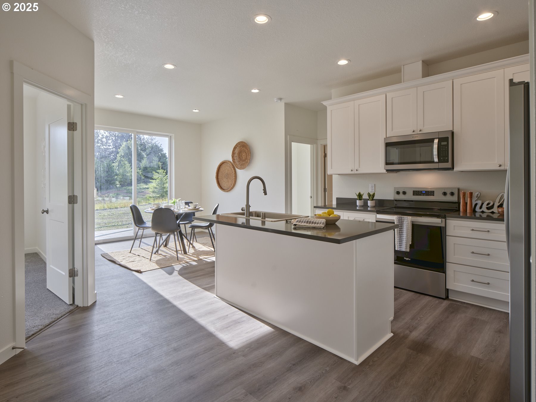 521 Kakela RD