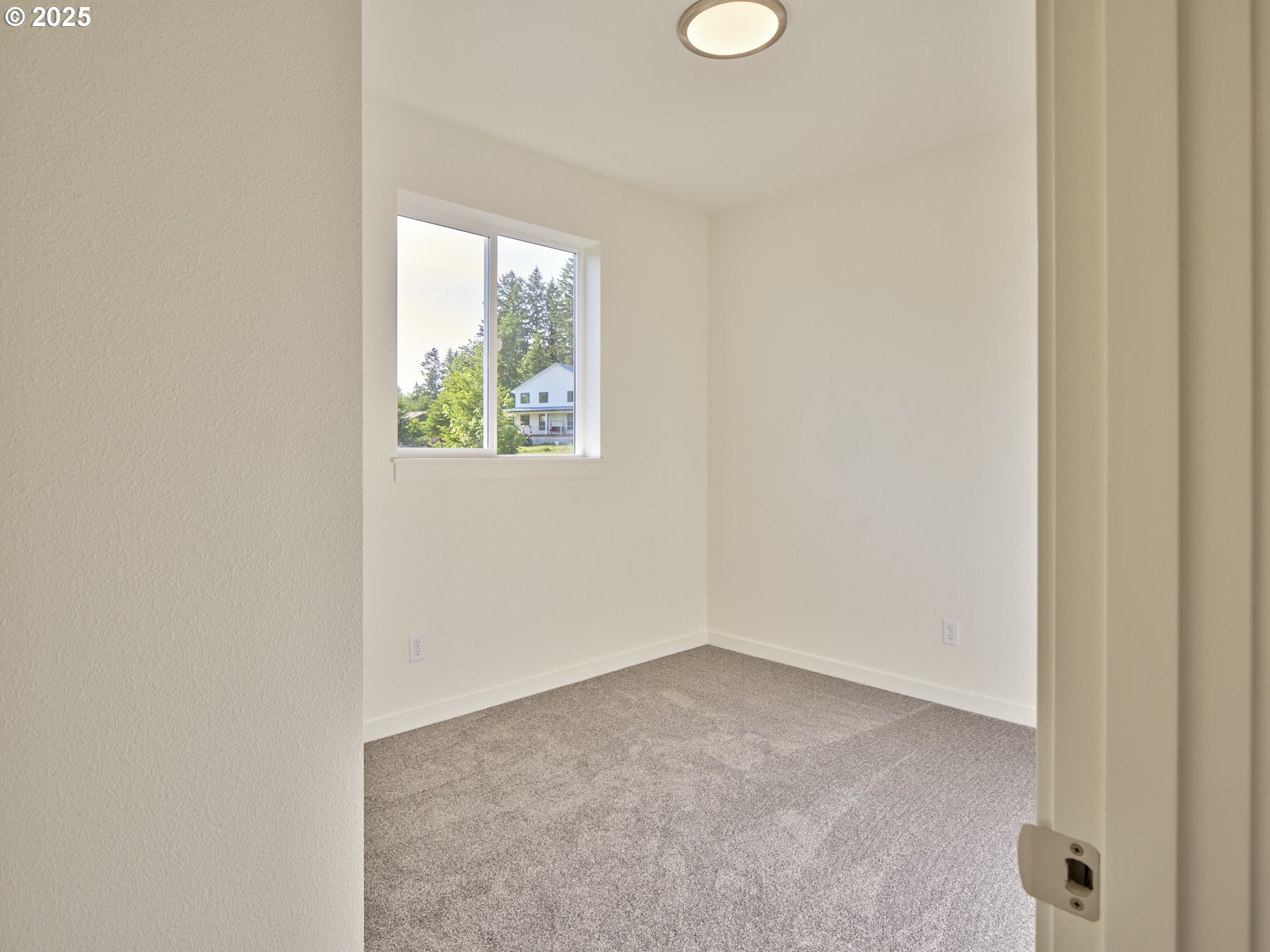 521 Kakela RD