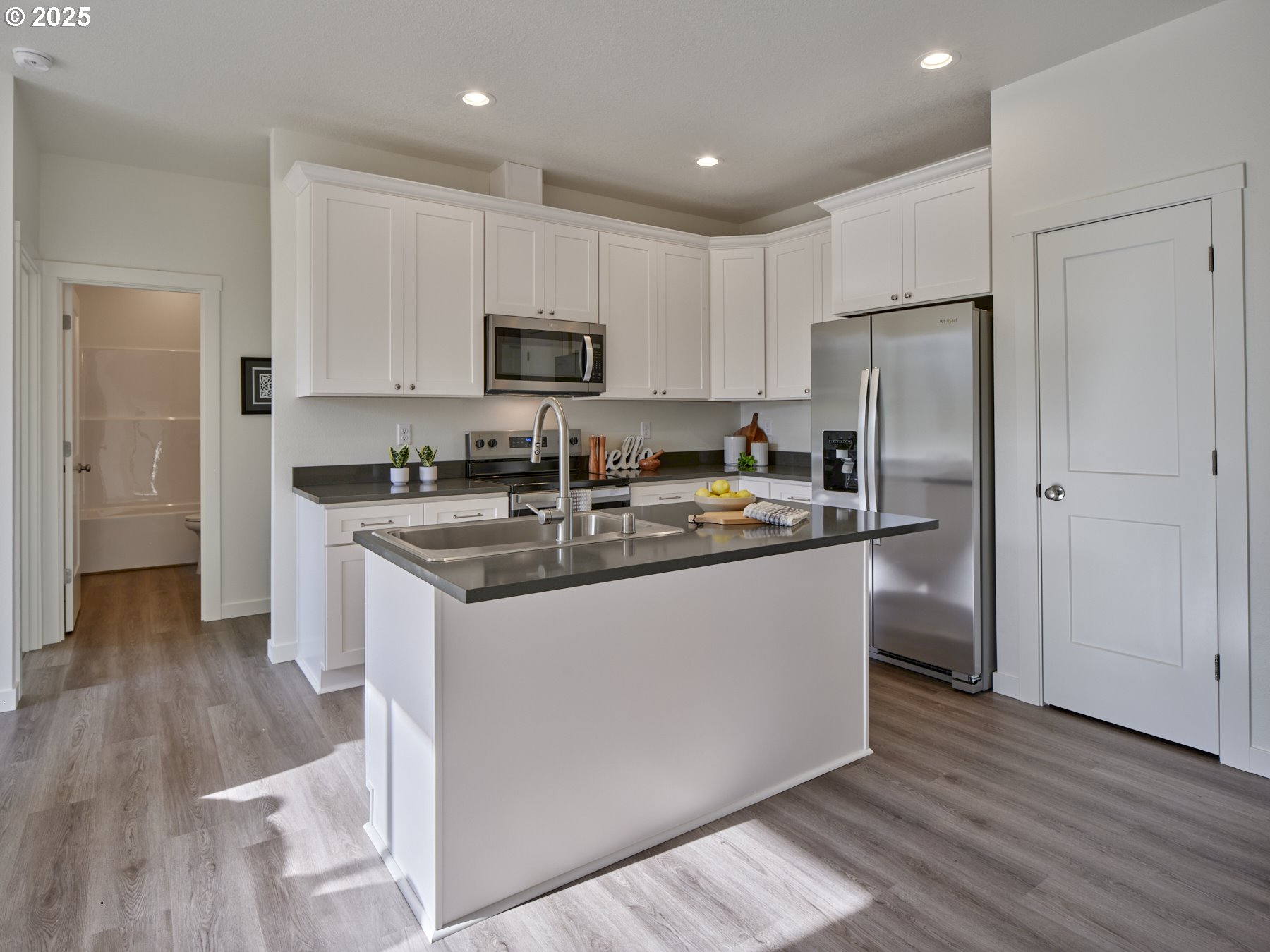 521 Kakela RD