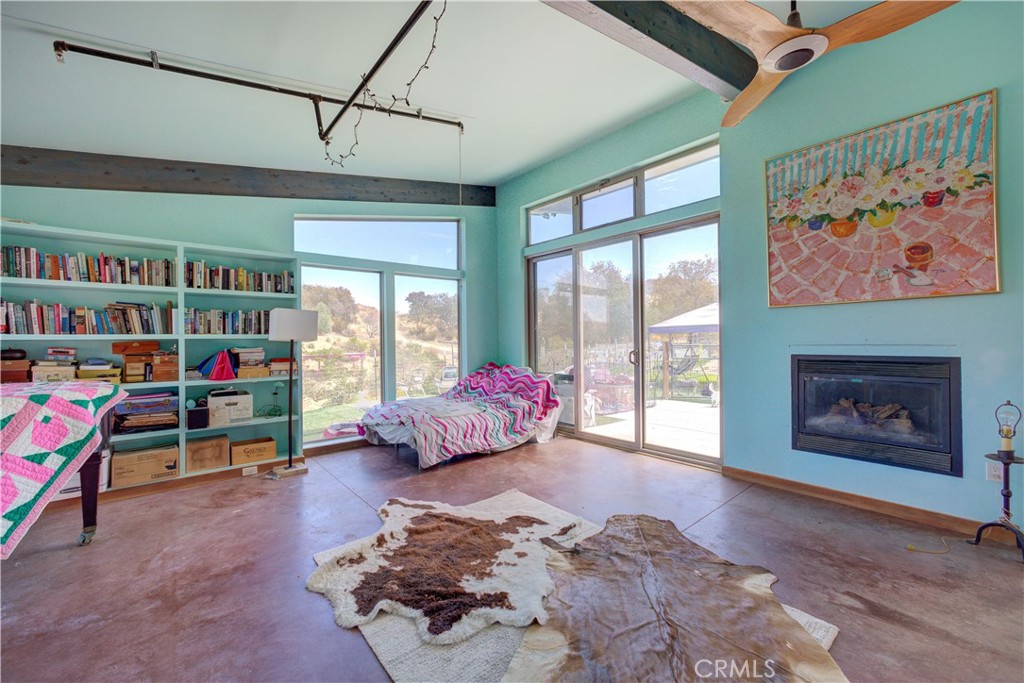8598 Webster Road