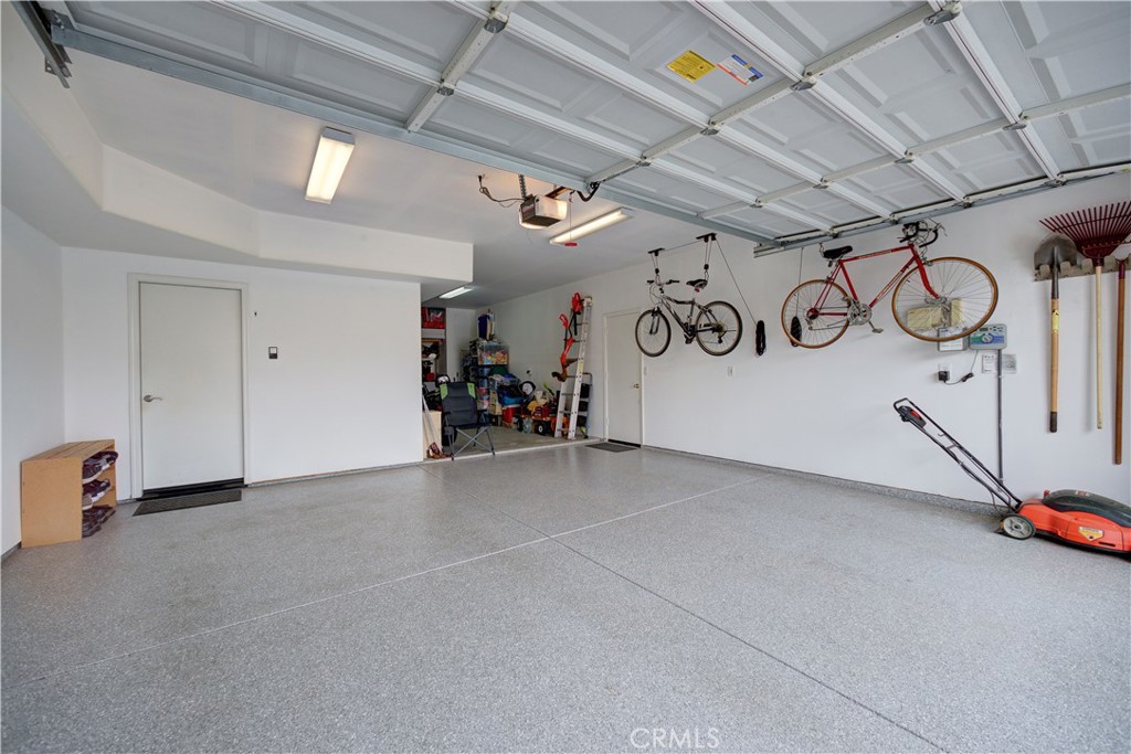 928 Menusa Court