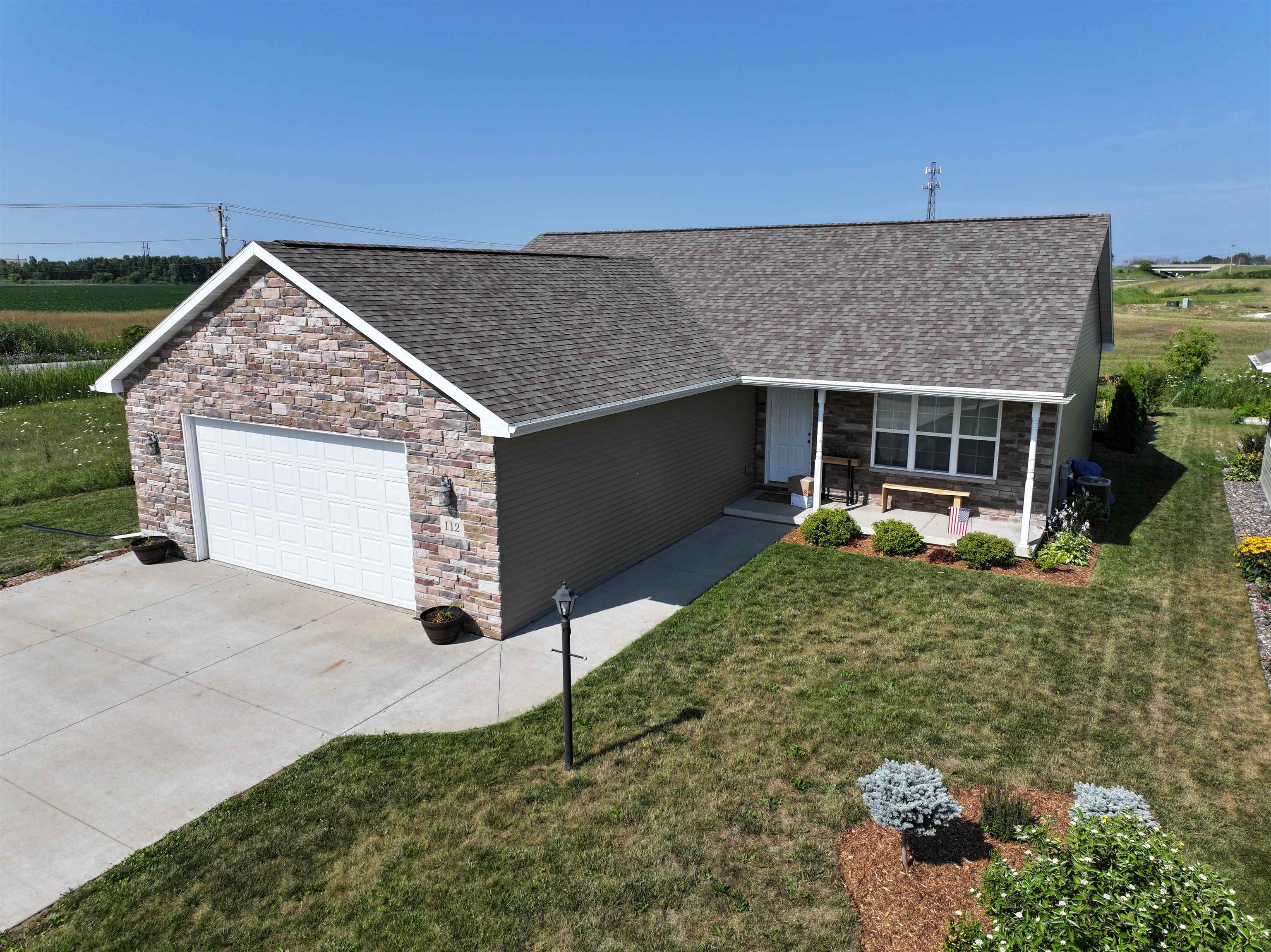 112 THEUNIS Drive