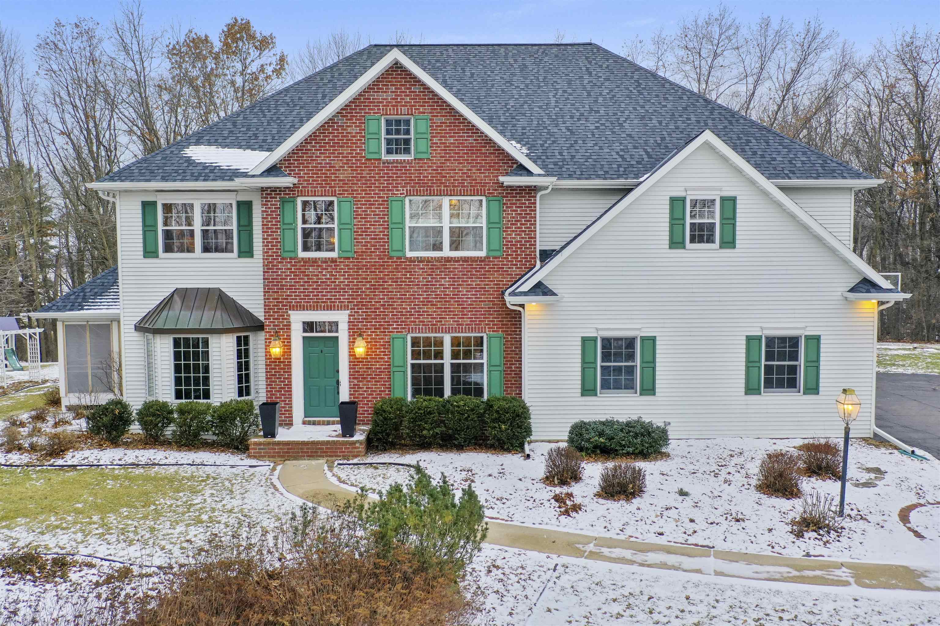 1685 EAGLE BLUFF Drive
