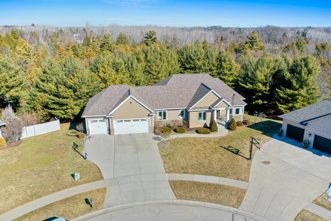 2147 LUCILLE Court
