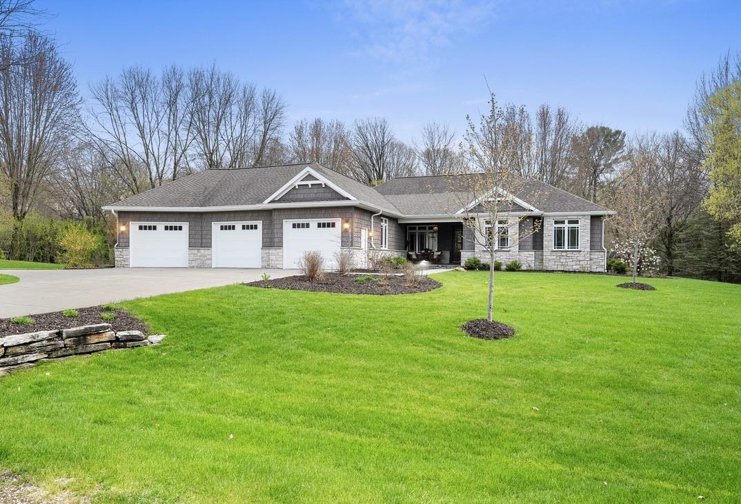 4534 ALGONQUIN Trail