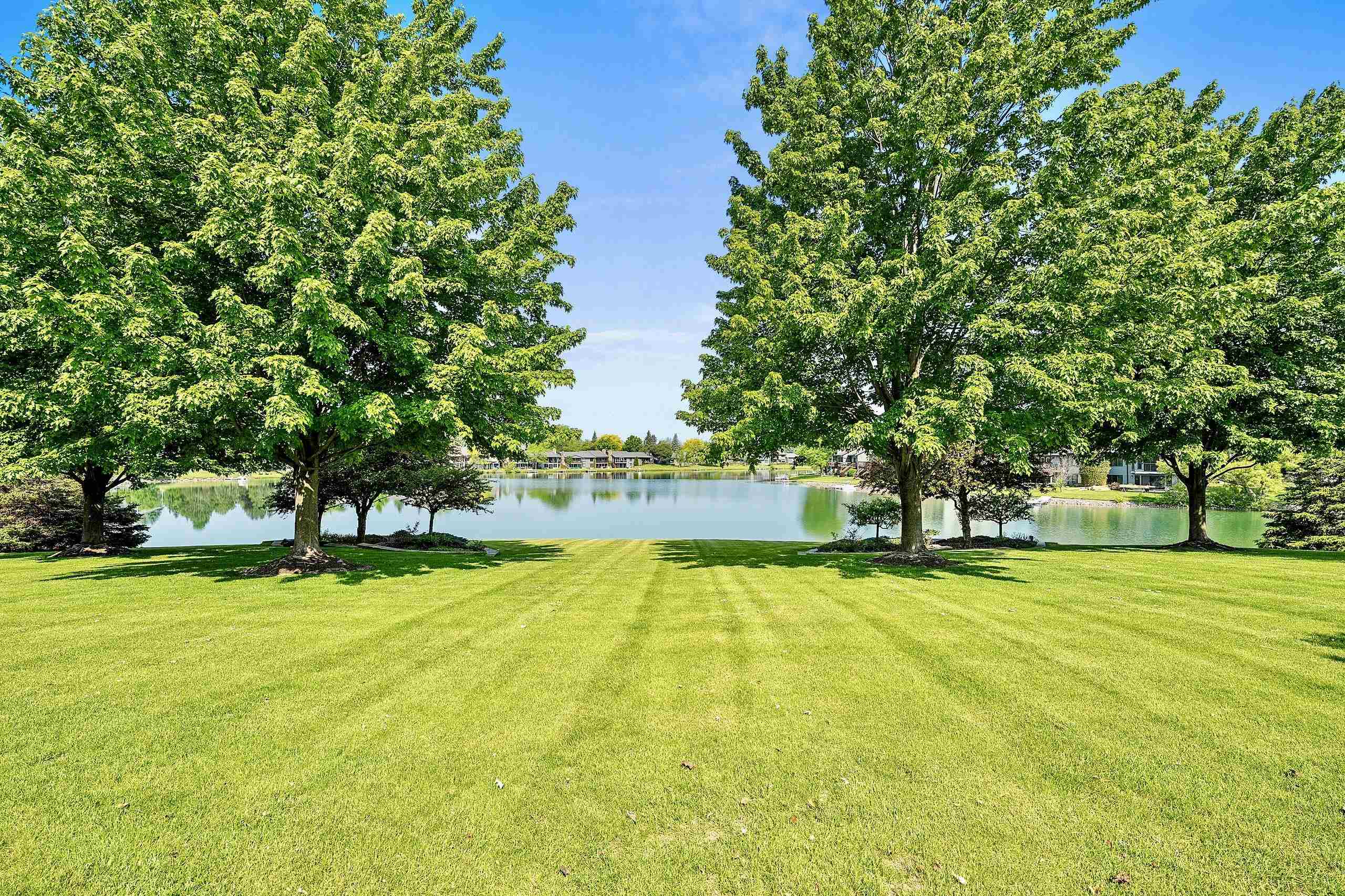 1605 E SONATA Drive