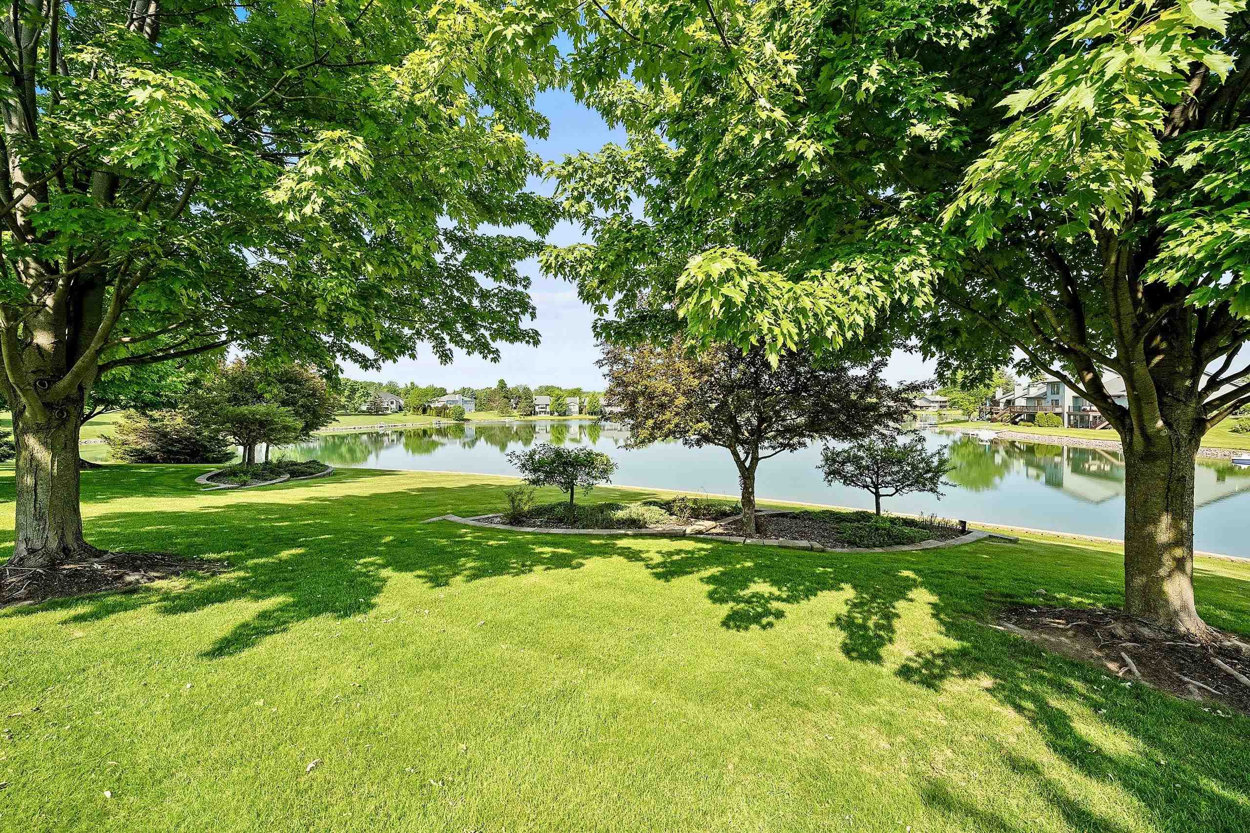 1605 E SONATA Drive