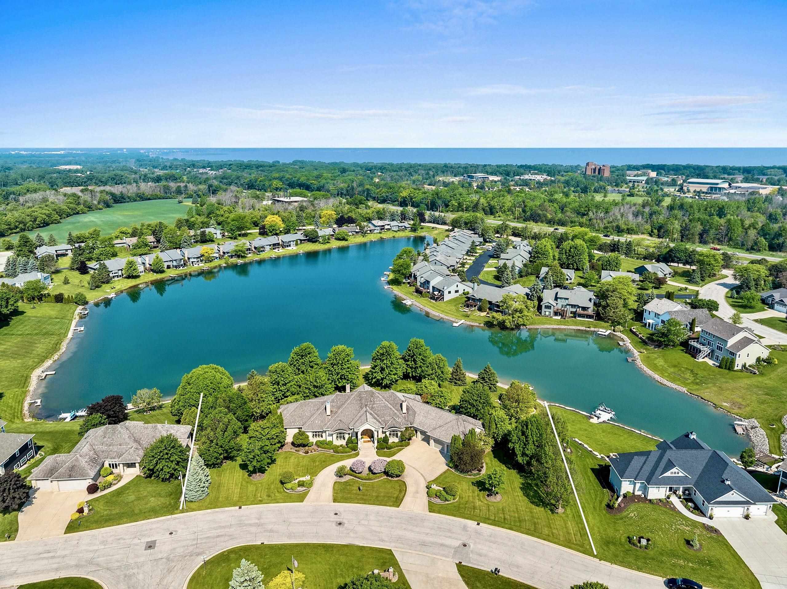 1605 E SONATA Drive