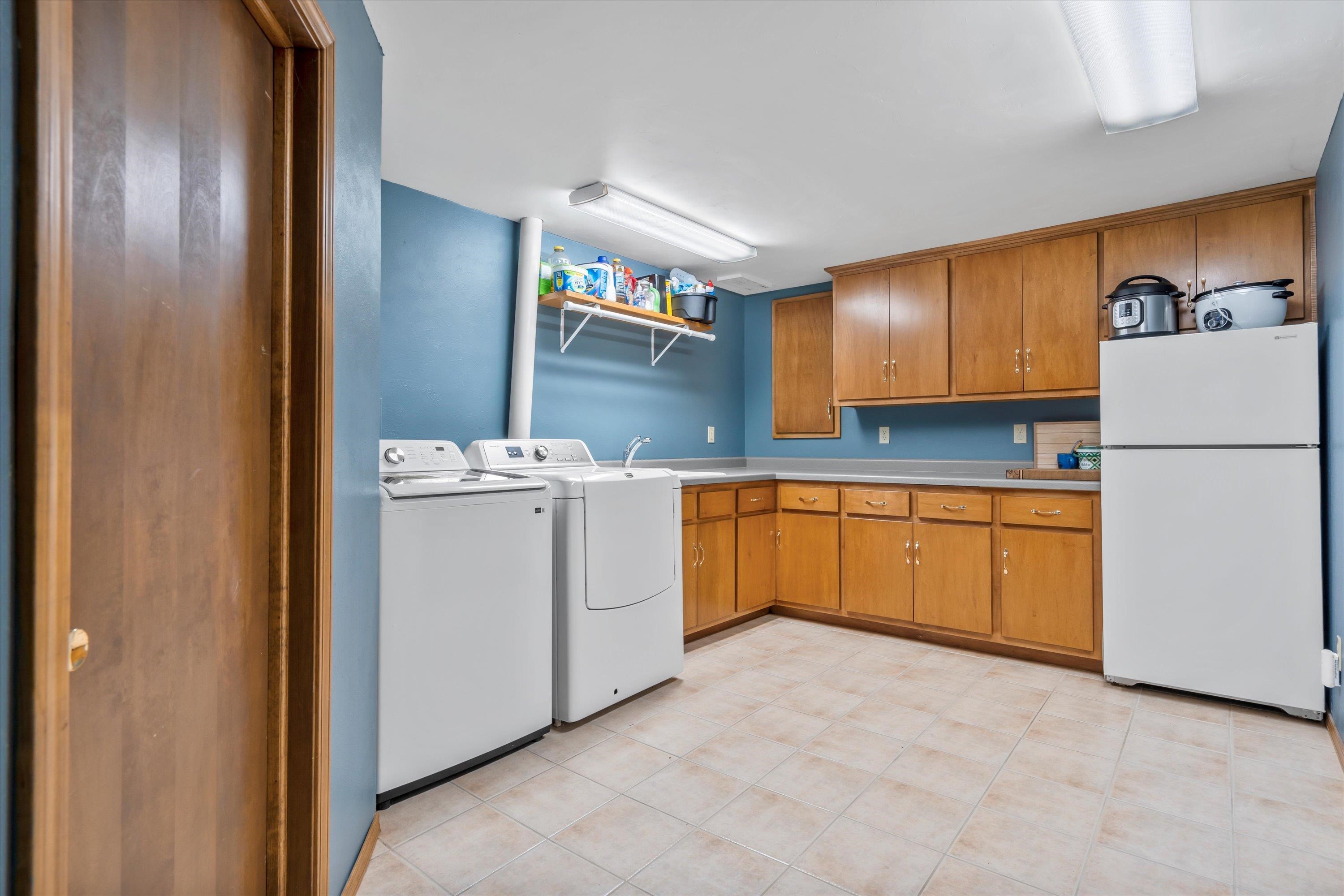 3274 CALAIS Court