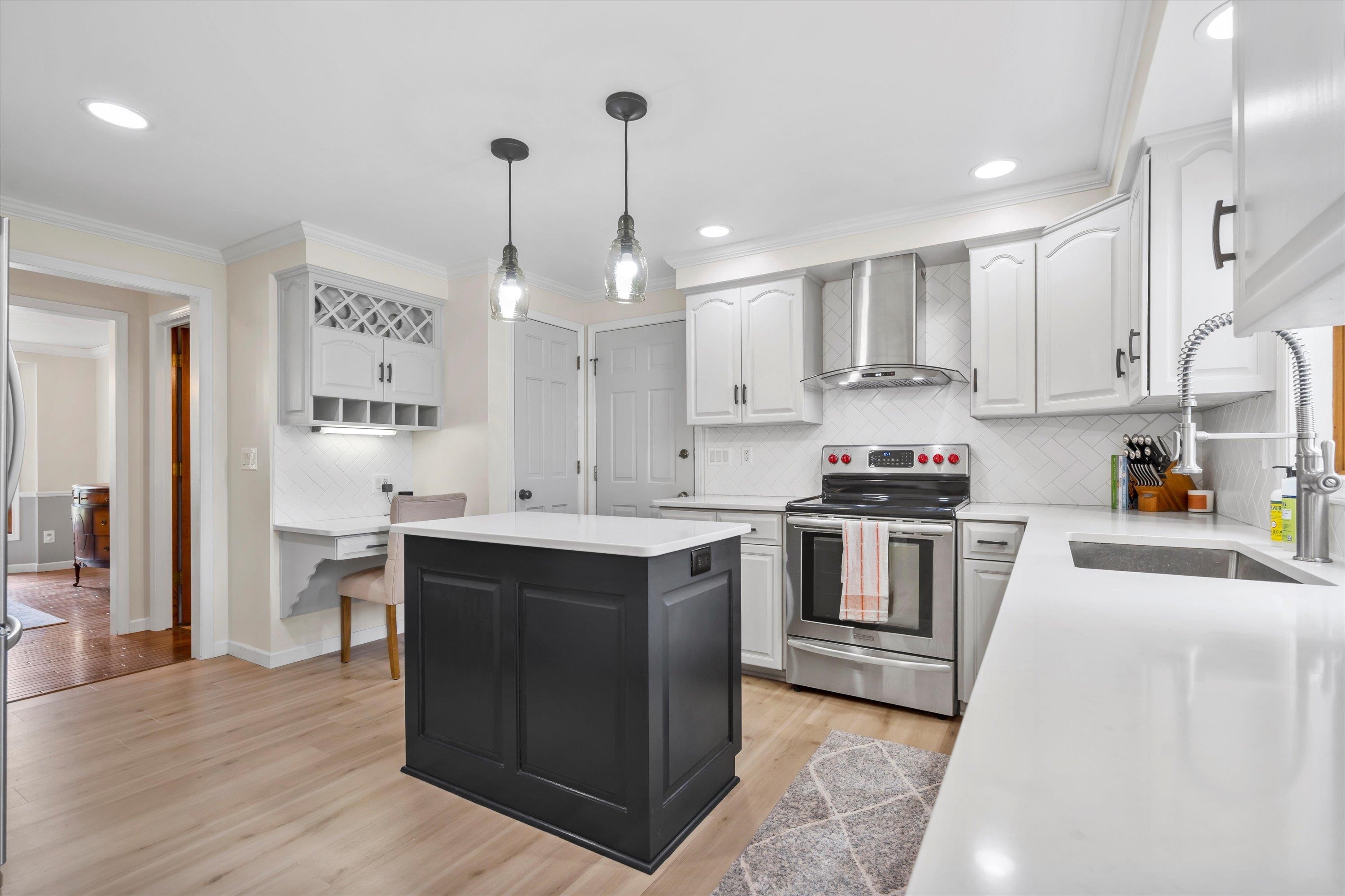 3274 CALAIS Court