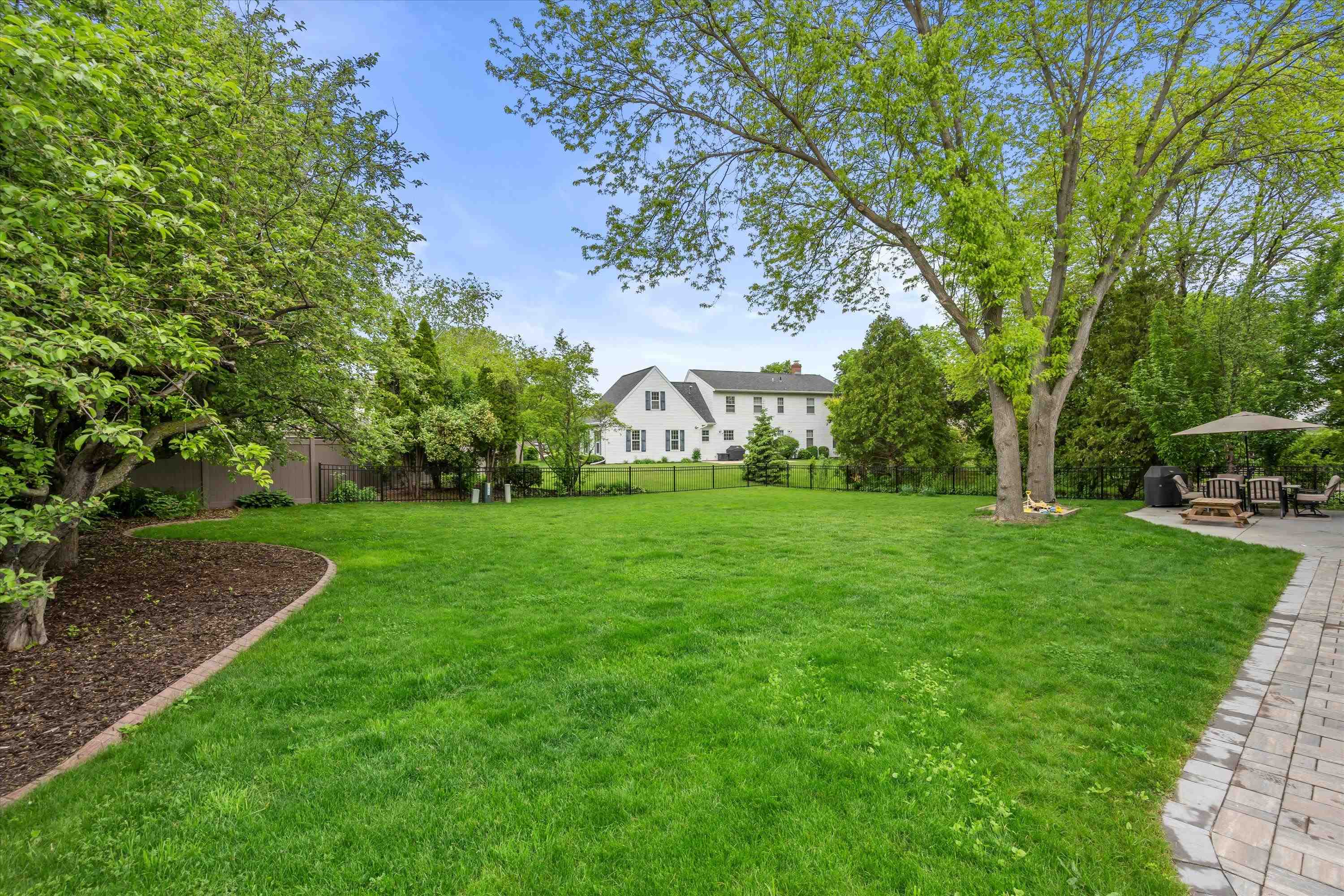 3274 CALAIS Court