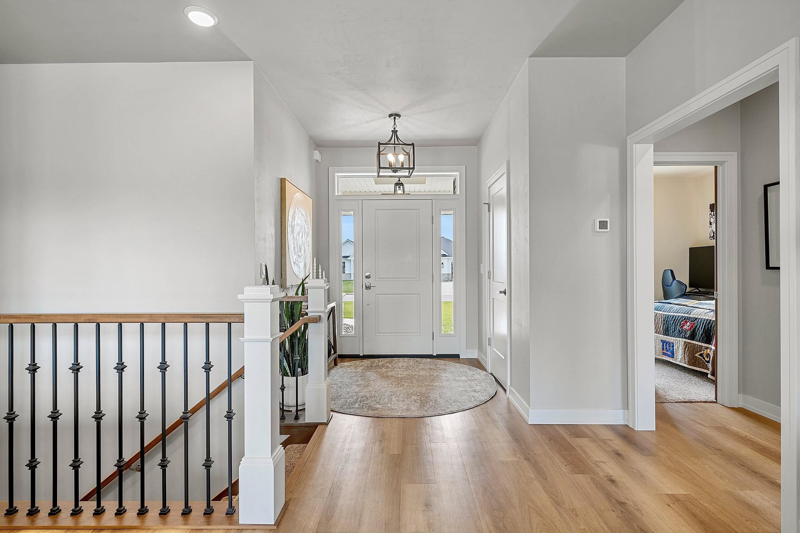 2406 RIDDLE Court