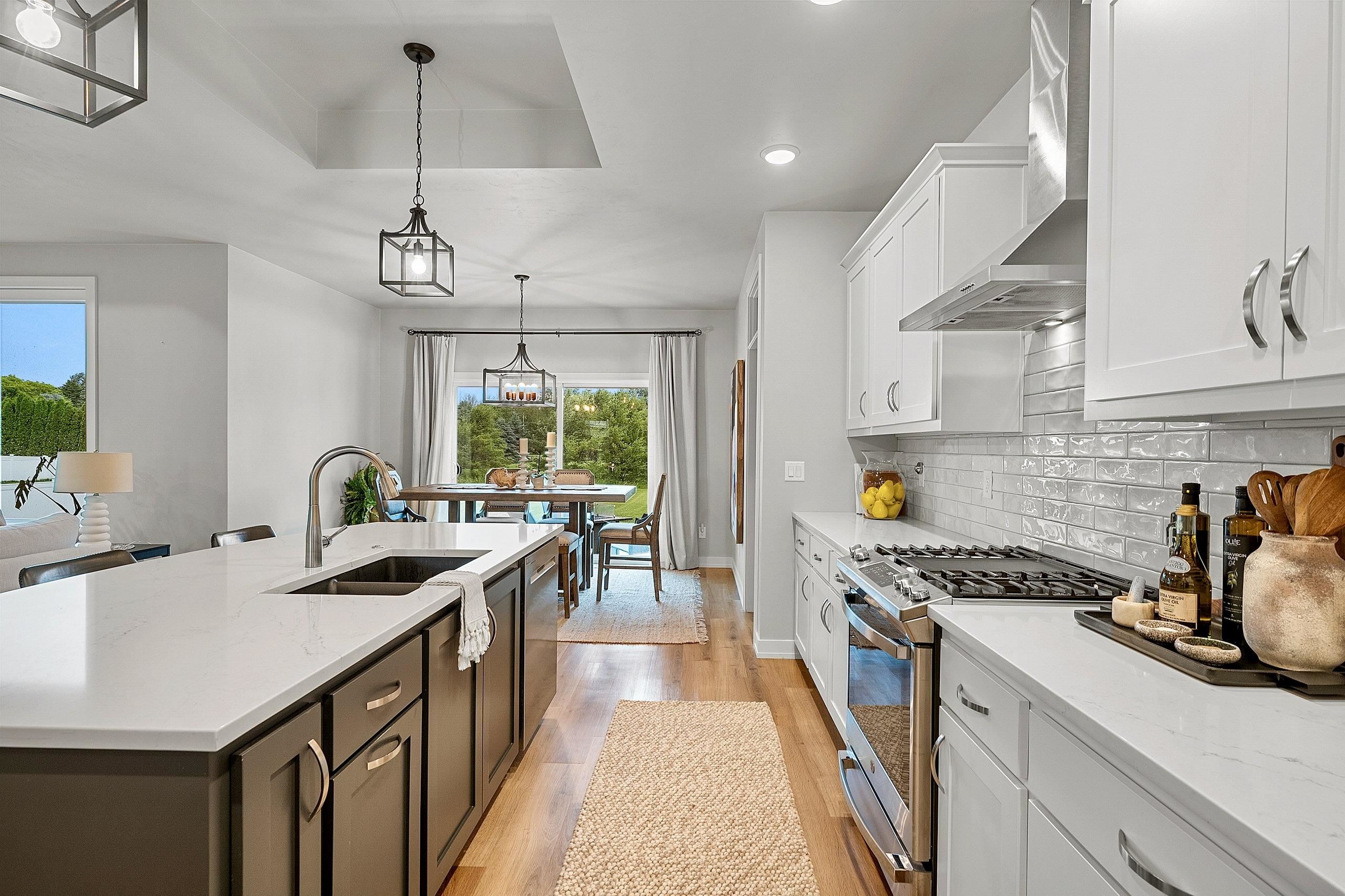 2406 RIDDLE Court