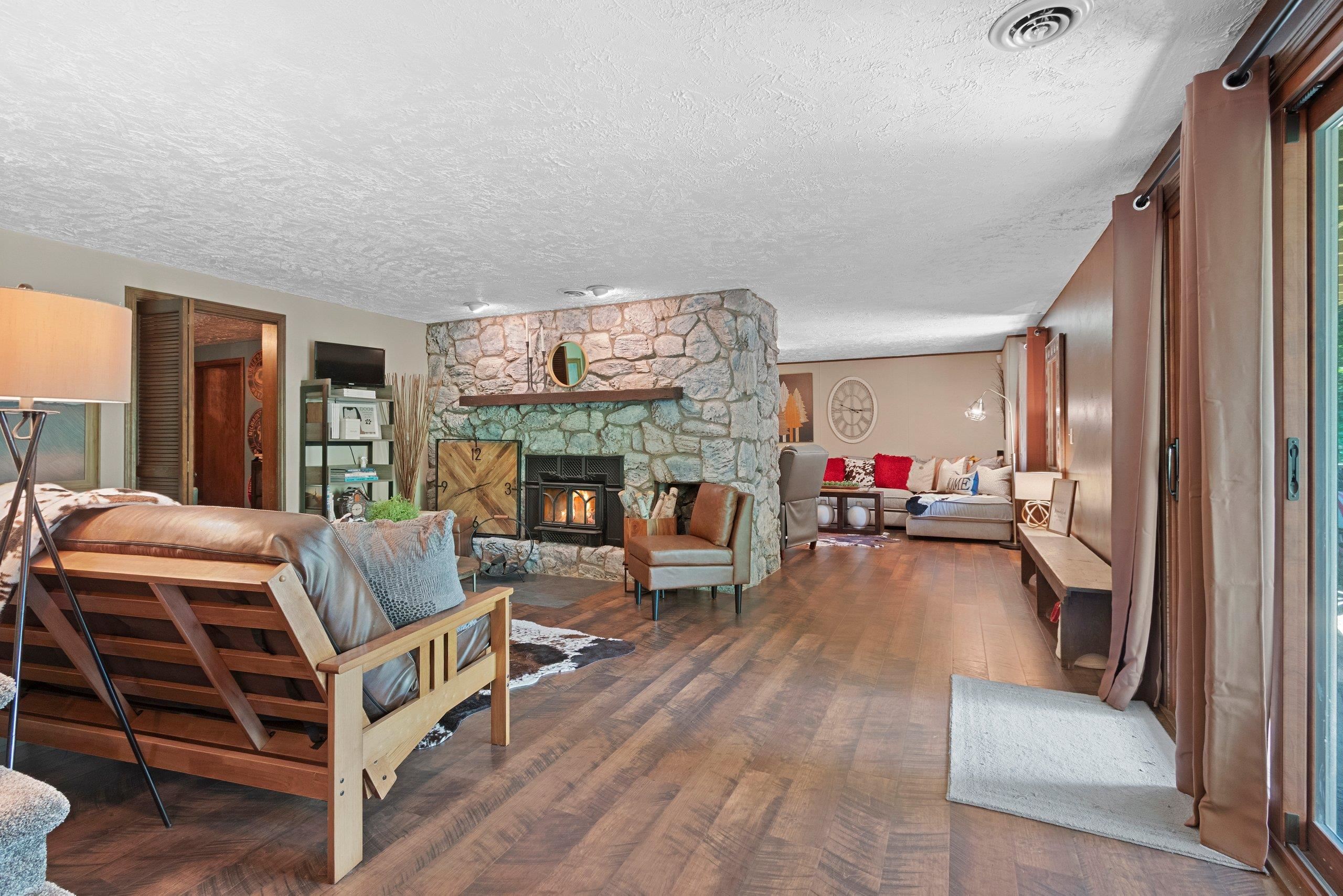 4466 CREEK VALLEY Lane