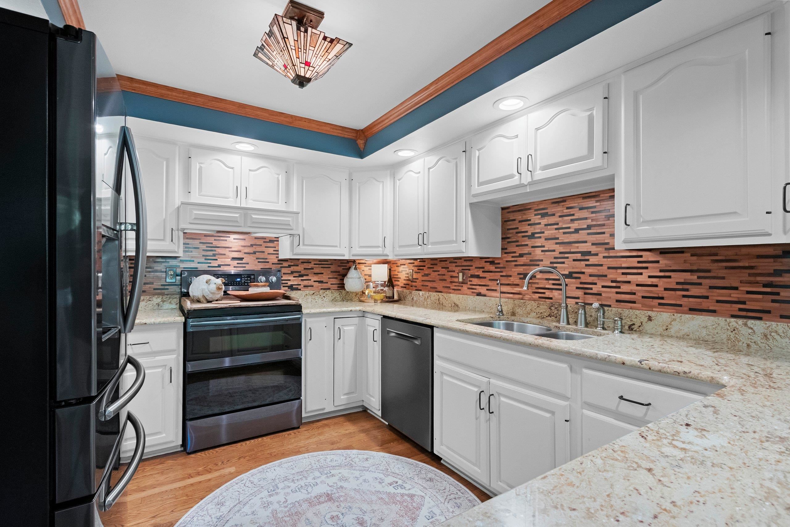 4466 CREEK VALLEY Lane