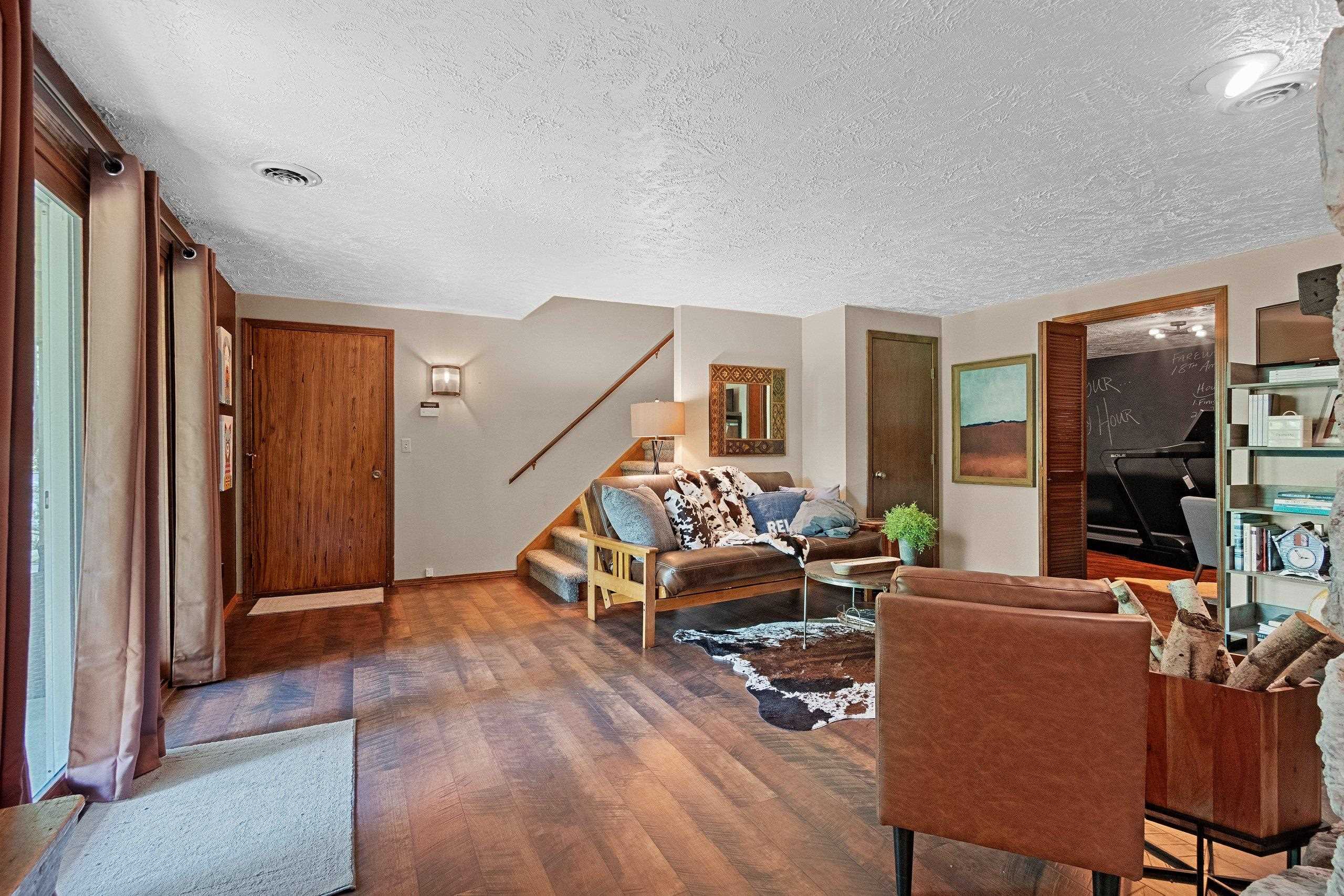 4466 CREEK VALLEY Lane