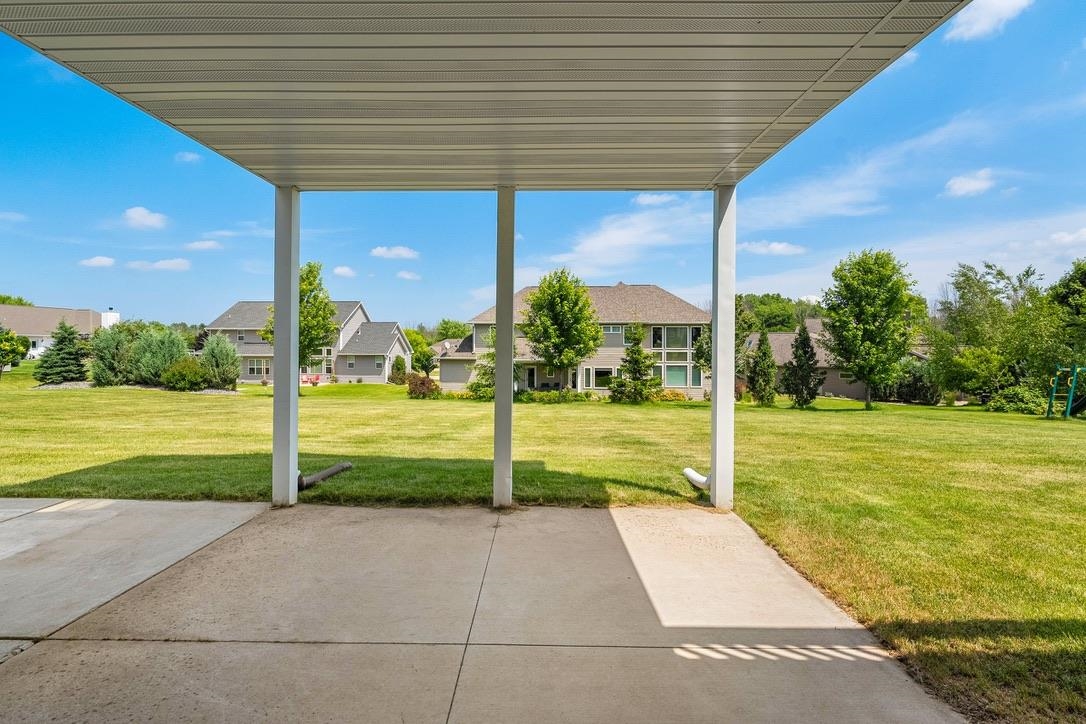 2134 LUXURY Drive