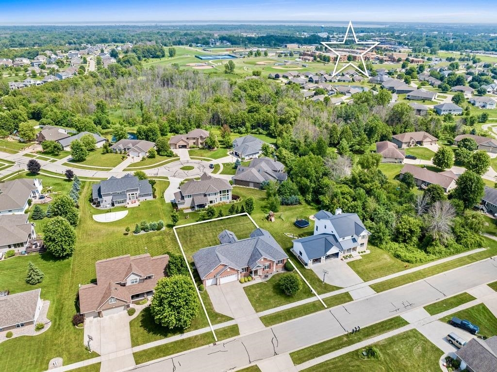 2134 LUXURY Drive