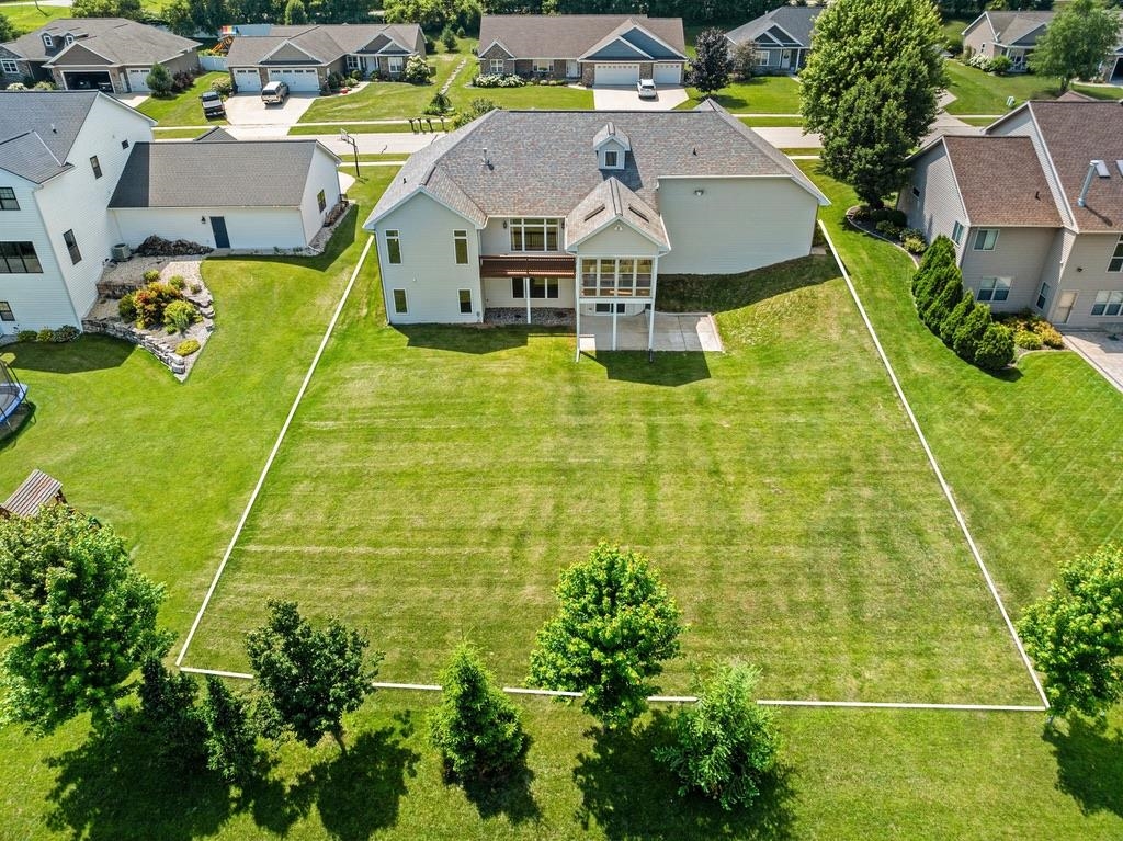 2134 LUXURY Drive