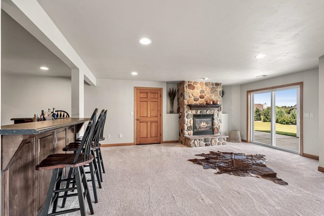 2134 LUXURY Drive