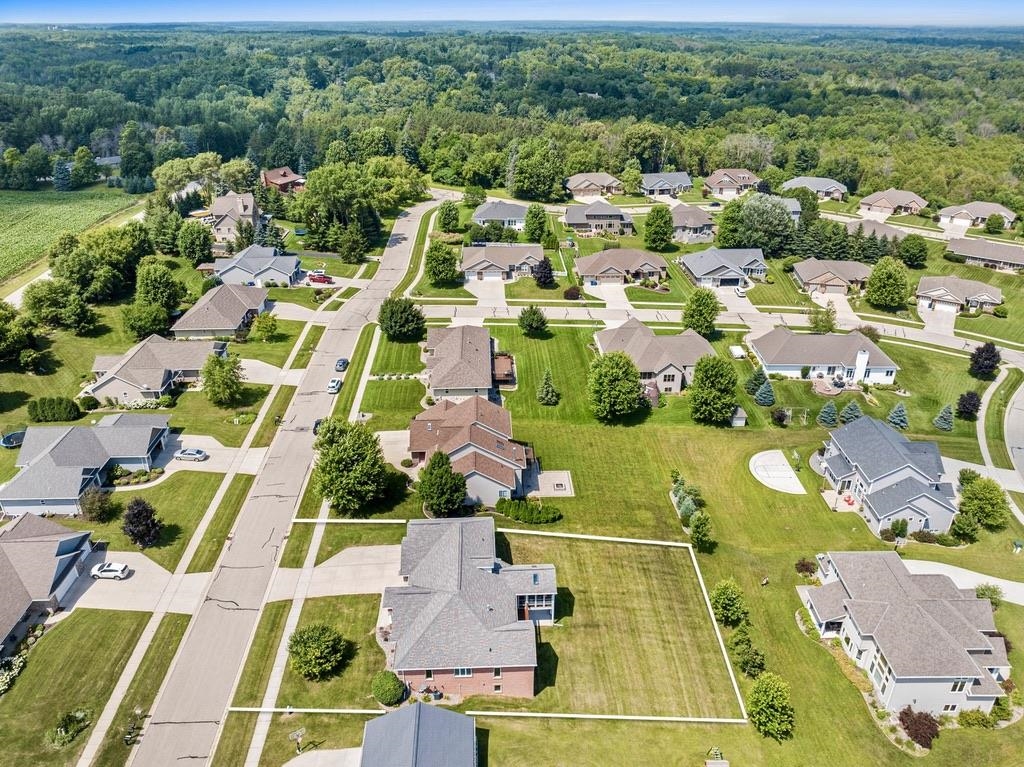 2134 LUXURY Drive
