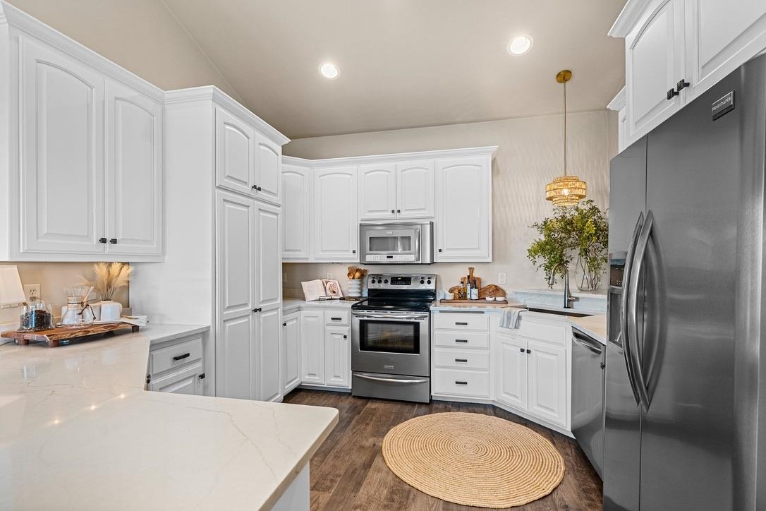 2134 LUXURY Drive