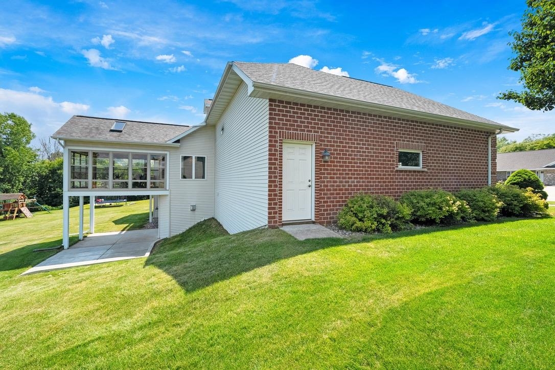 2134 LUXURY Drive