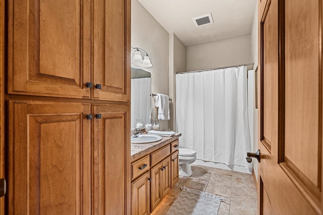 2134 LUXURY Drive