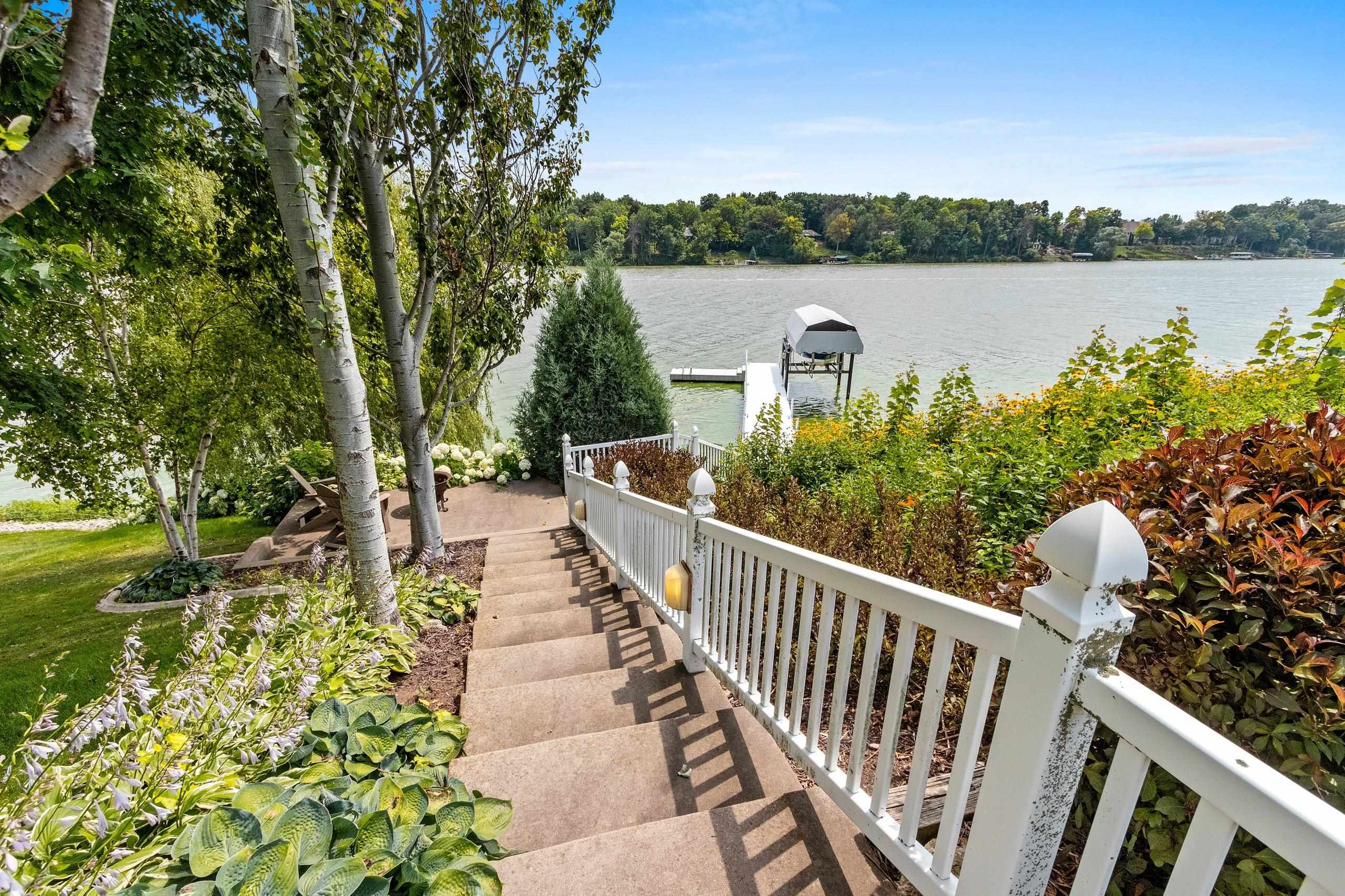 2057 LOST DAUPHIN Road