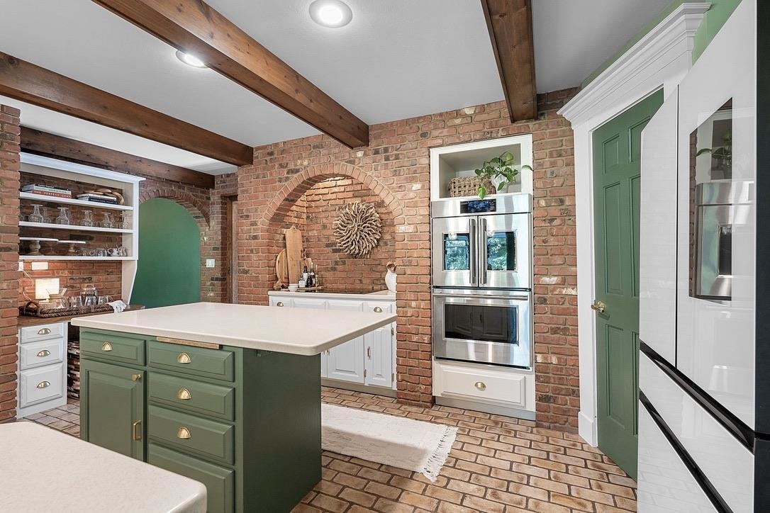 2060 WINTERGREEN Court