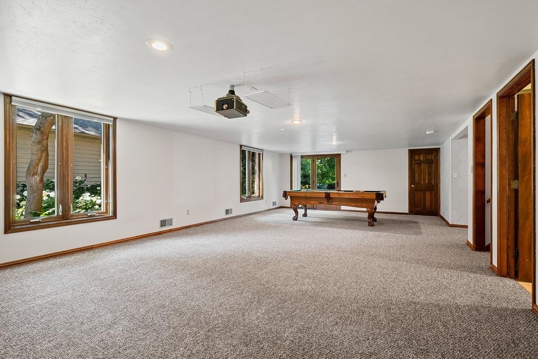 2060 WINTERGREEN Court