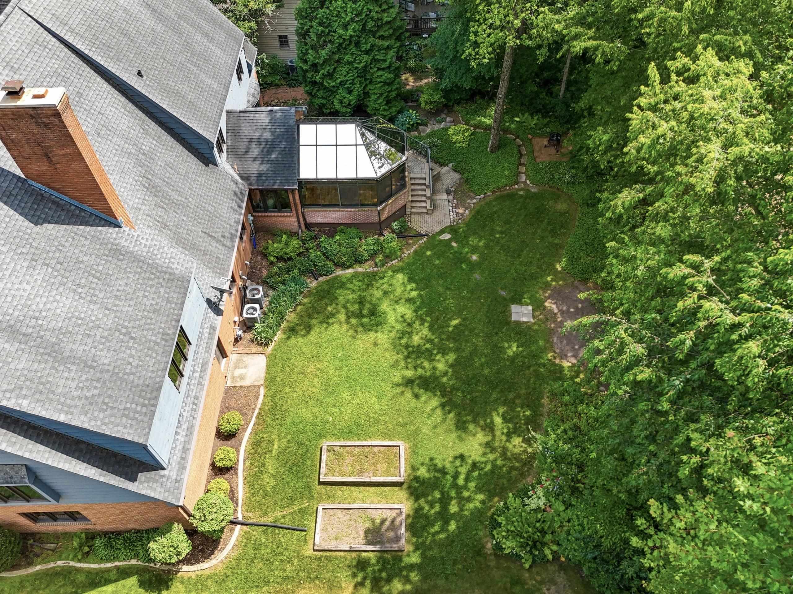 2060 WINTERGREEN Court