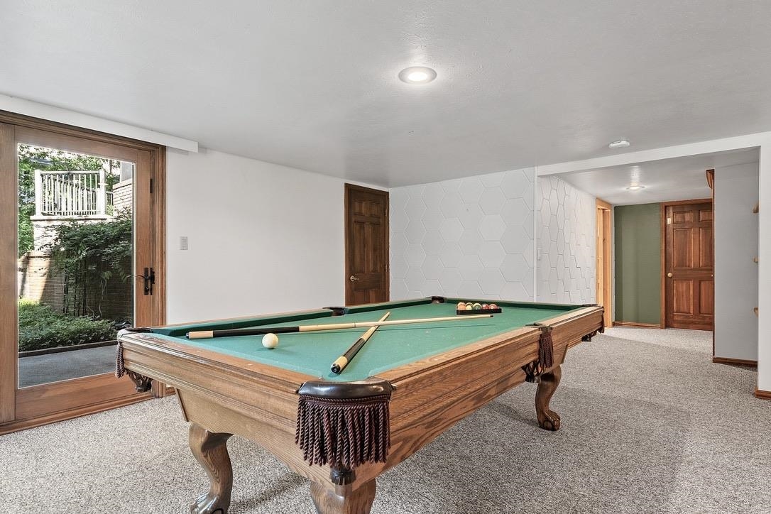 2060 WINTERGREEN Court