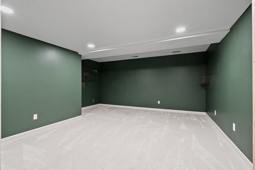 2060 WINTERGREEN Court