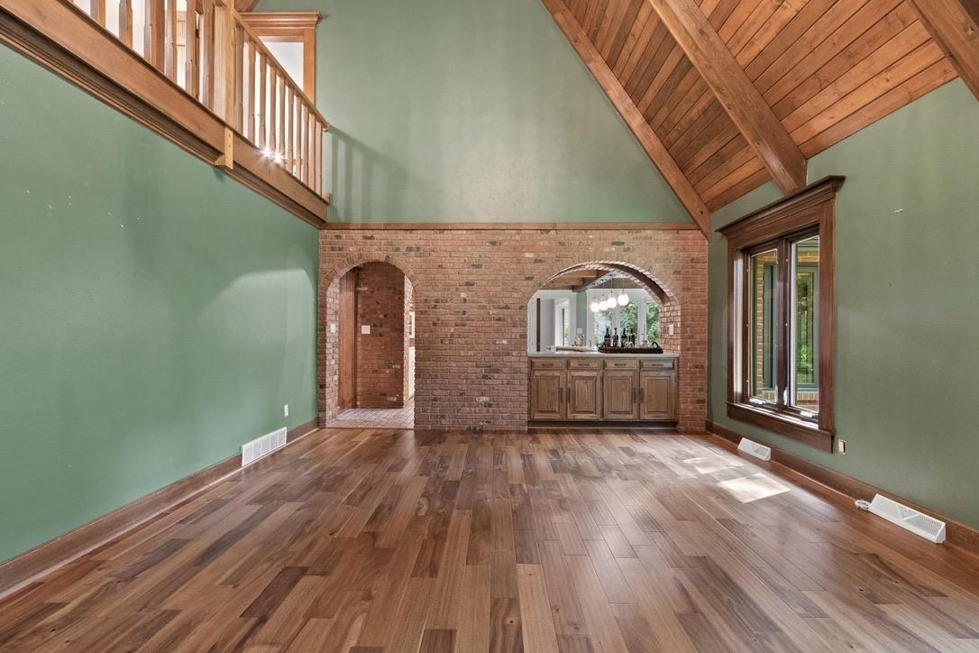 2060 WINTERGREEN Court