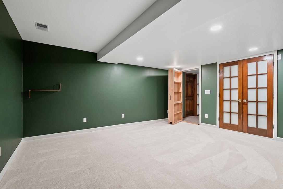 2060 WINTERGREEN Court