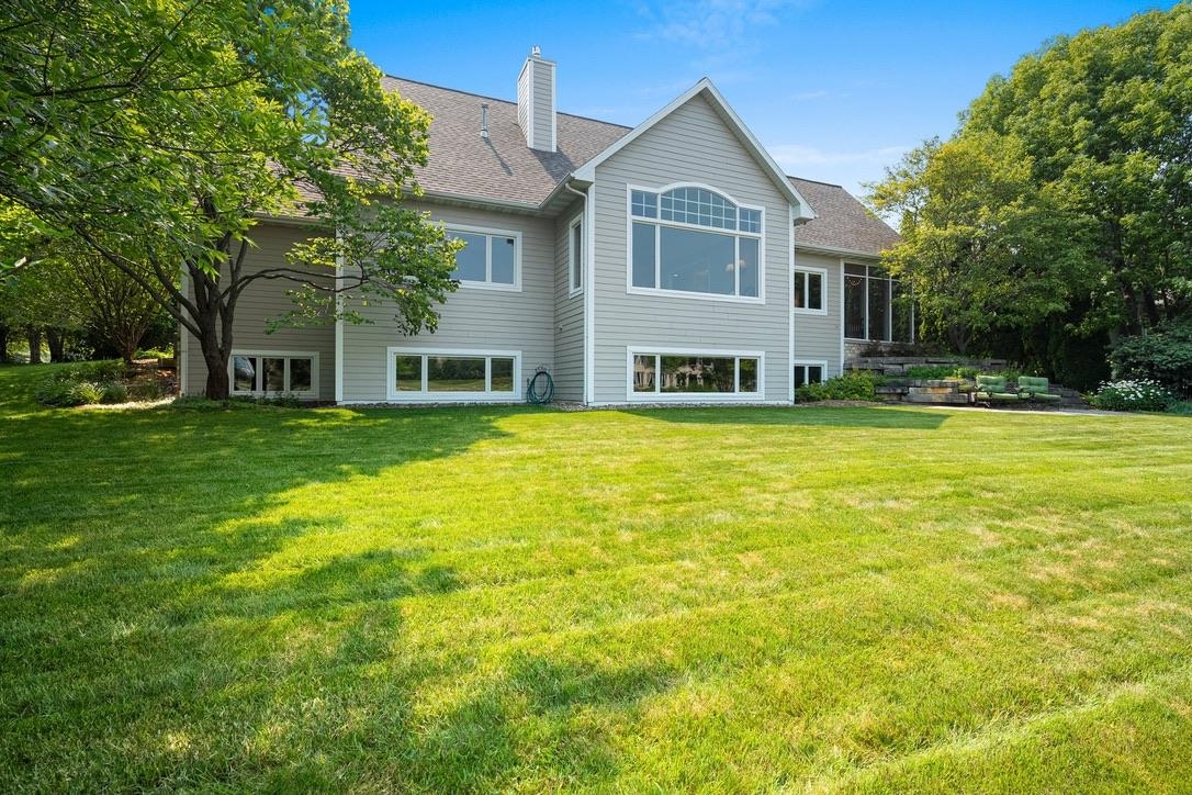2548 HUNTINGTON Way