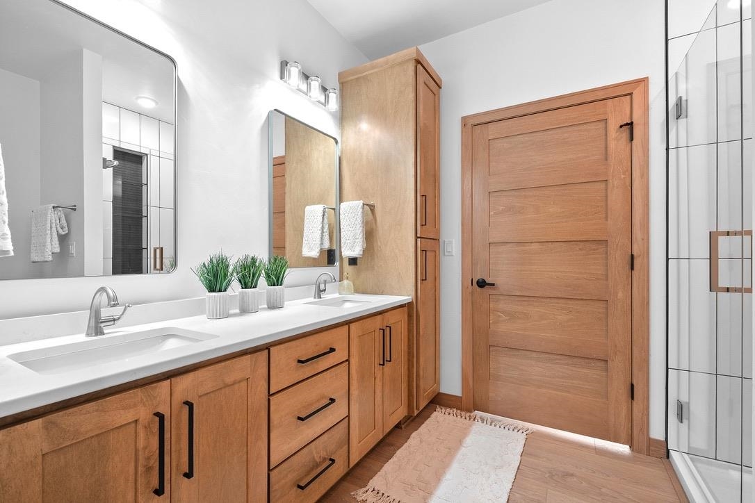 4001 ANTWERP Avenue Unit: UNIT 3