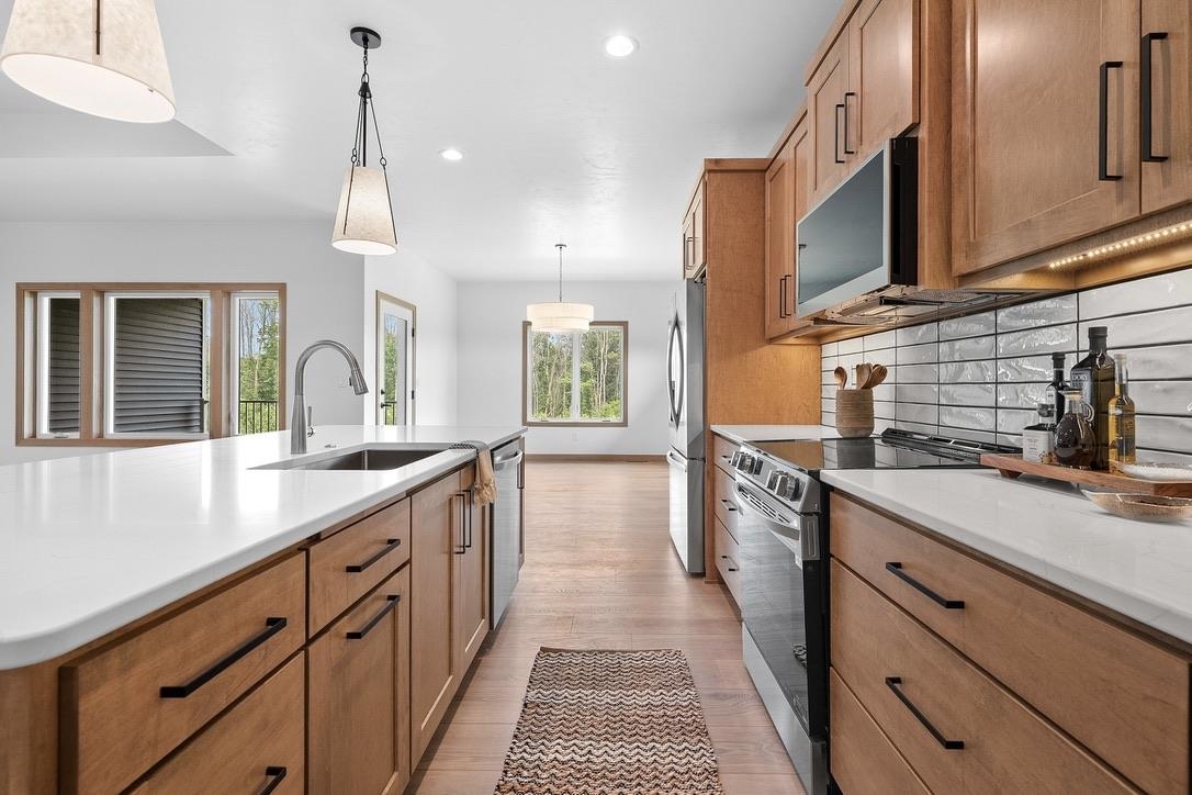 4001 ANTWERP Avenue Unit: UNIT 3