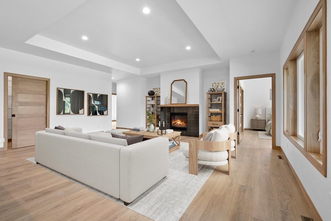 4001 ANTWERP Avenue Unit: UNIT 3