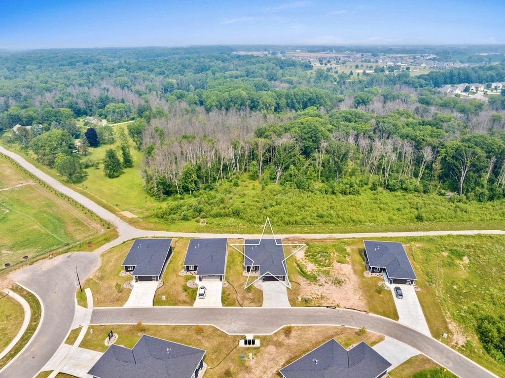 4001 ANTWERP Avenue Unit: UNIT 3