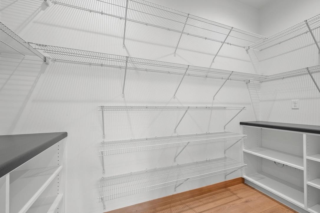 4001 ANTWERP Avenue Unit: UNIT 3