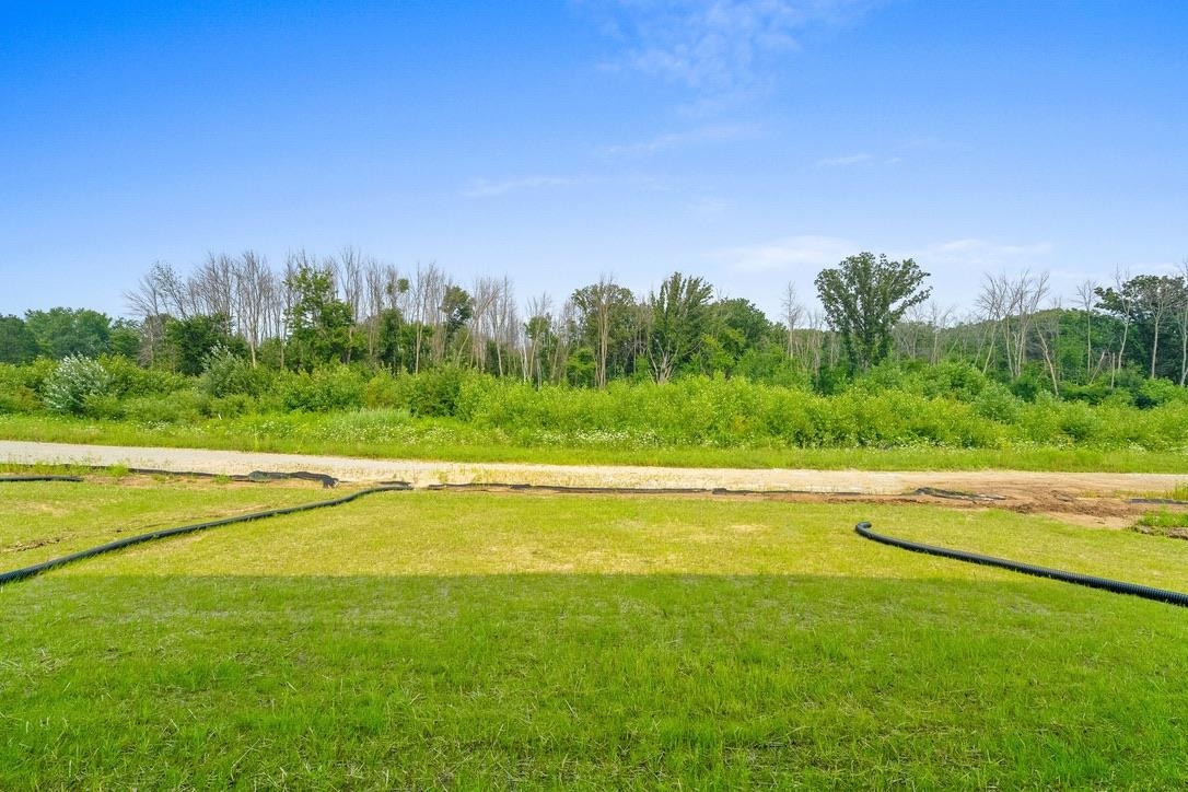 4001 ANTWERP Avenue Unit: UNIT 3