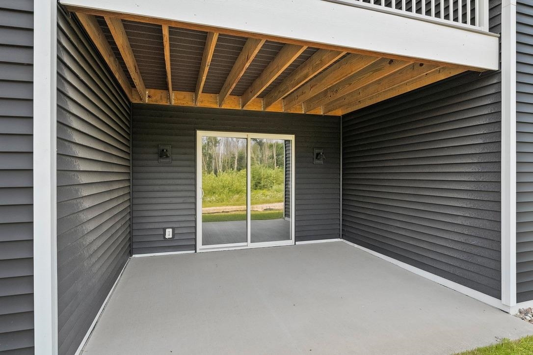 4001 ANTWERP Avenue Unit: UNIT 3