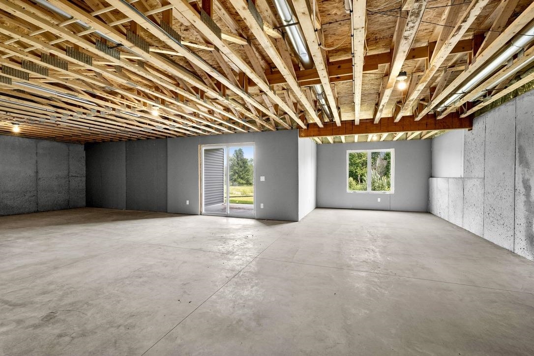 4001 ANTWERP Avenue Unit: 1